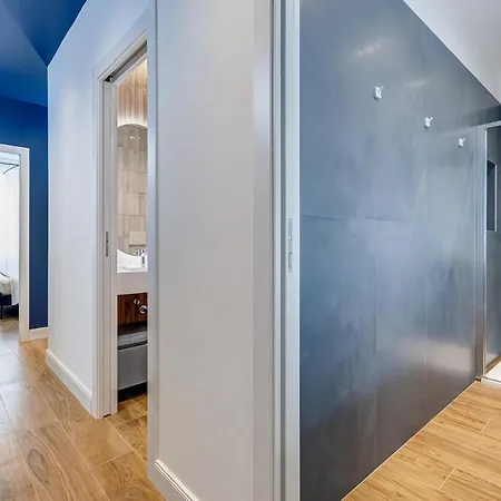 Bdc - Phoenix Huge 4bdr And 3bath!
